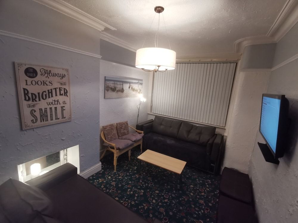 undefined 6 Person - 1 - Bed Apartment in Blackpool