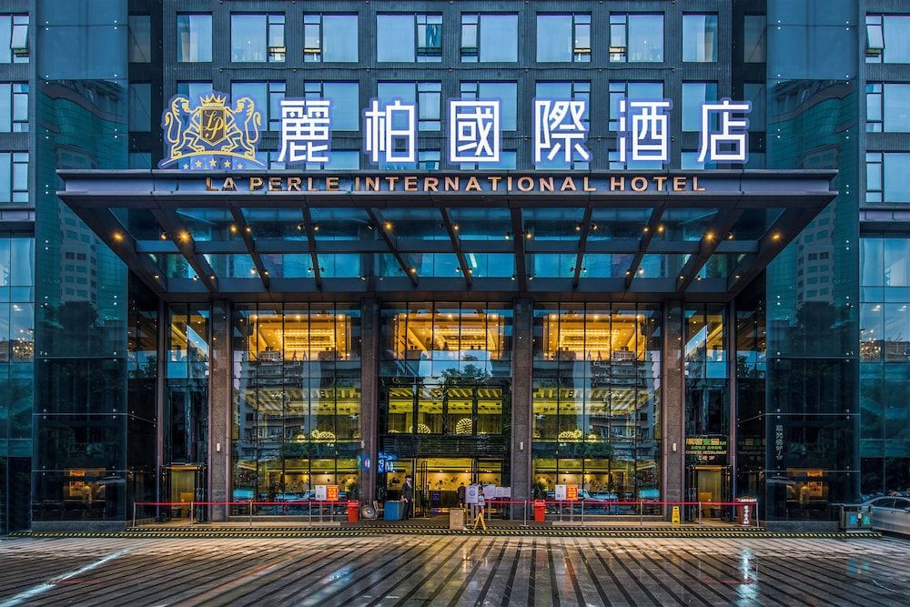 undefined La Perle International Hotel - Free shuttle between hotel and Exhibition Center during Canton Fair & Exhibitor registration Counter 4