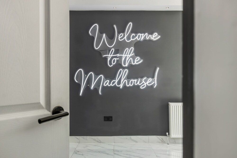 undefined Crystal Towers Sasco Apartments 5