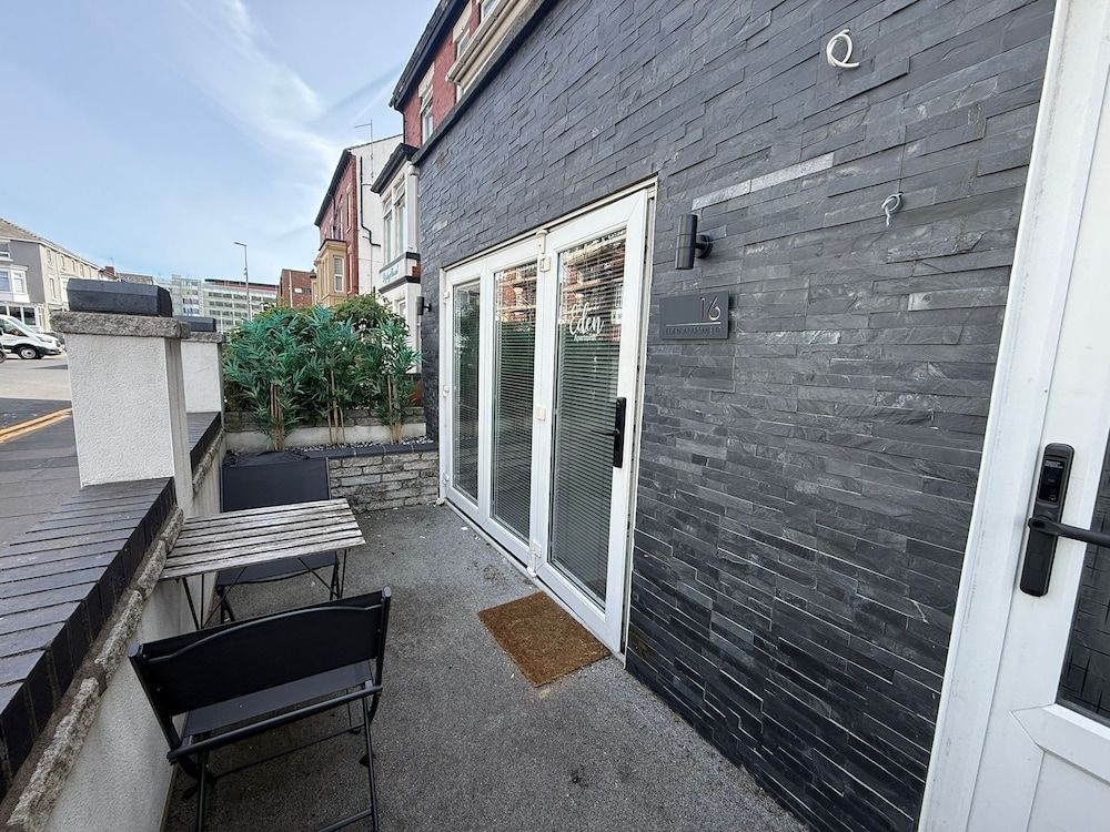 undefined Eden Suite Sasco Apartments 9