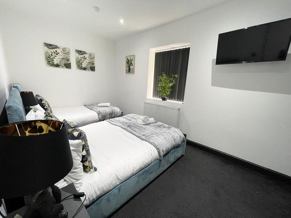 undefined Wellington Suites by Sasco Apartments 6