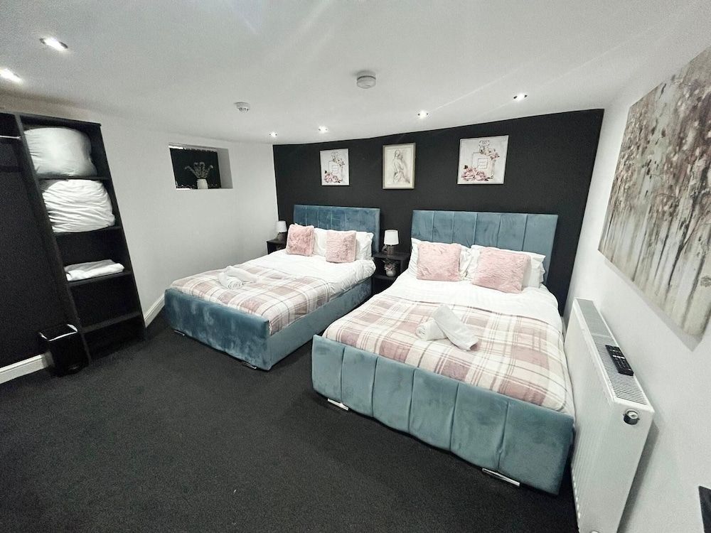 undefined Wellington Suites by Sasco Apartments 9