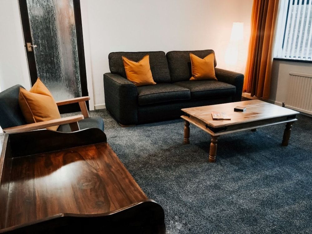 undefined The Bawdens Holiday Apartments 2