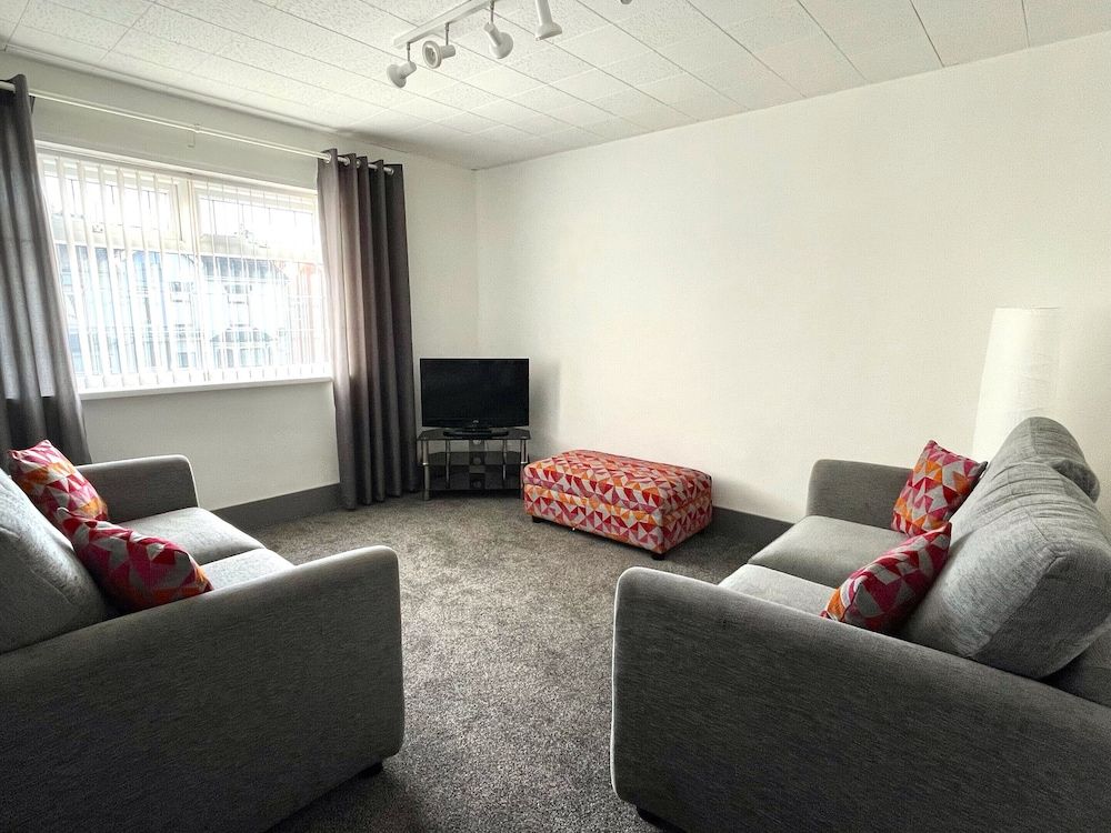 undefined The Bawdens Holiday Apartments 3