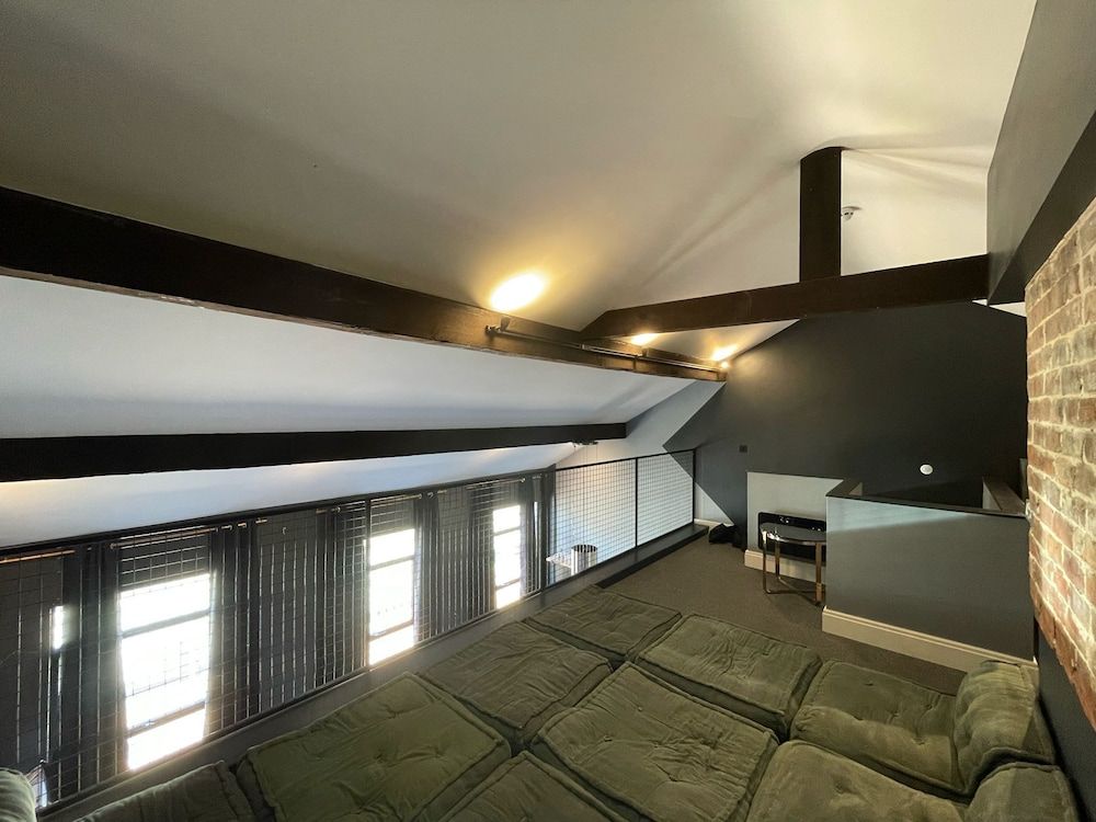 The Luxury Penthouse by Sasco Apartments Luxury Penthouse, Private Bathroom 16