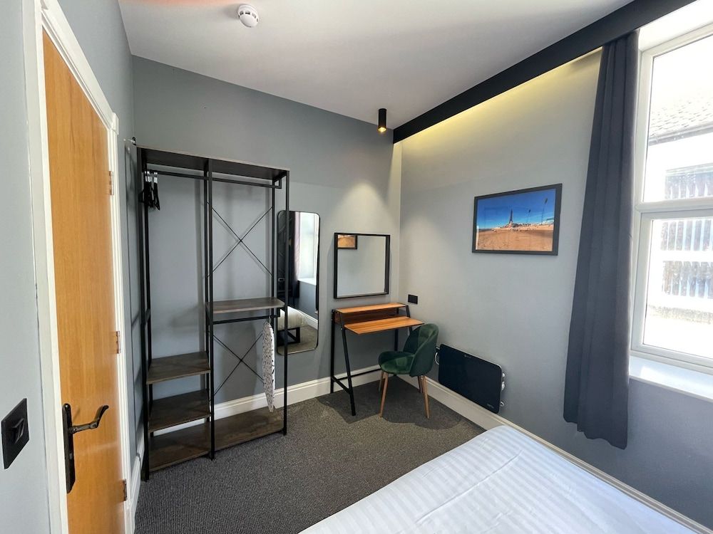 The Luxury Penthouse by Sasco Apartments Luxury Penthouse, Private Bathroom 10