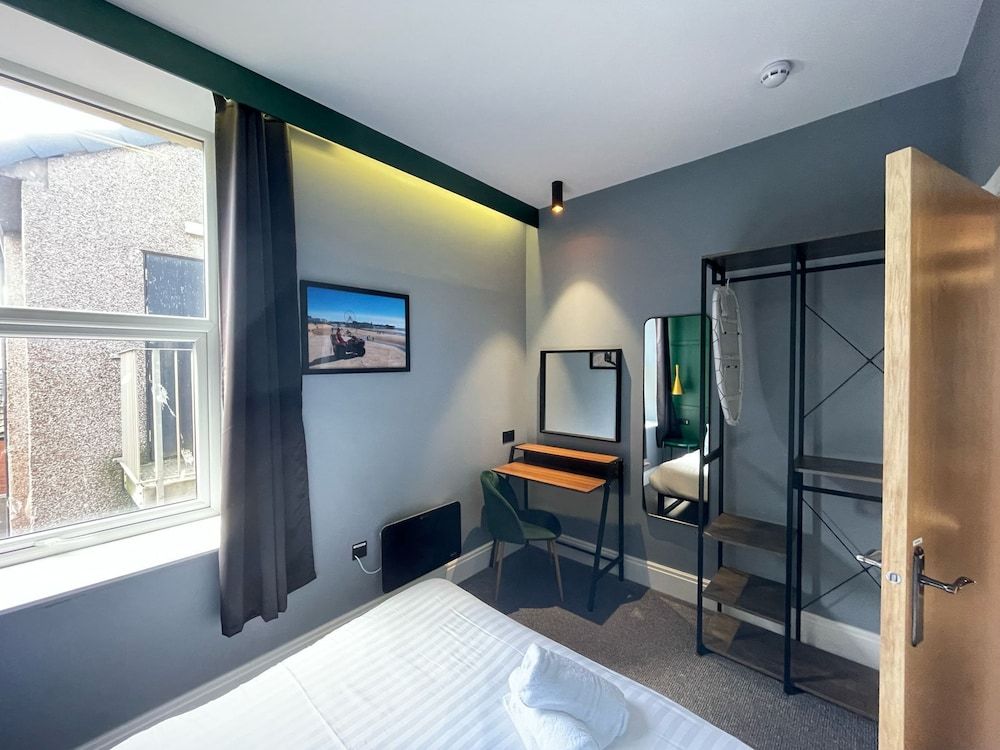 The Luxury Penthouse by Sasco Apartments Luxury Penthouse, Private Bathroom 33