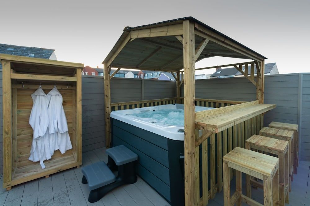 undefined The Bells HOT TUB on Private Terrace Apartments