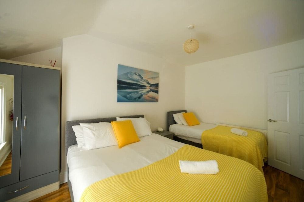 undefined The Bells HOT TUB on Private Terrace Apartments 10