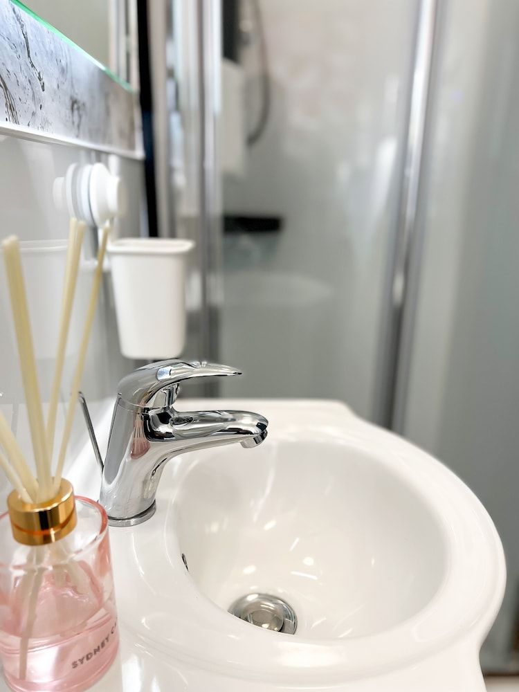 Lunar Stays Standard Apartment 8