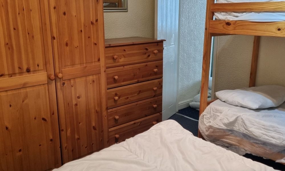 undefined Palatine Court Holiday Flats 5