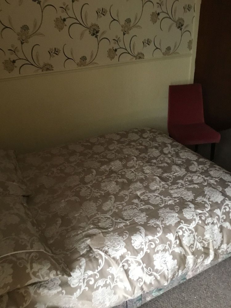 undefined Oakleigh Hotel 4