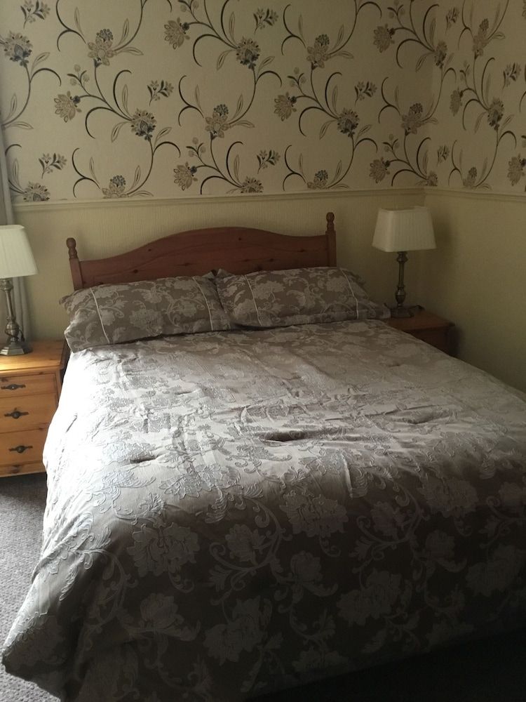 undefined Oakleigh Hotel 10