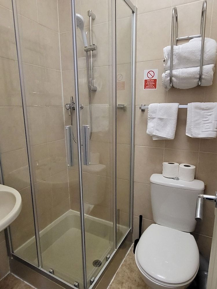 The Lumada Twin Room 4