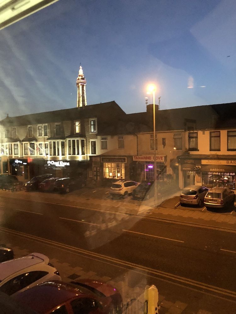 undefined The Richley Hotel 7