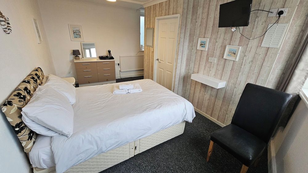 Bowie's Lodge Double Room, Sea View 9