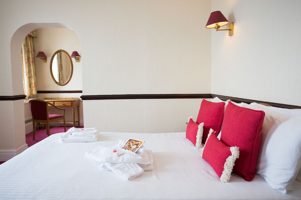 Hotel Sheraton Double Room (Small) 3