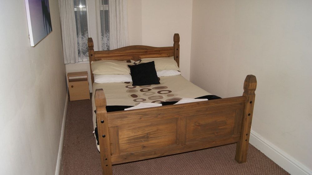 undefined Newburn Hotel 5