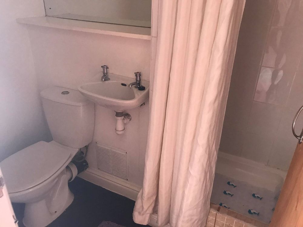 undefined lark Inn Hotel 5