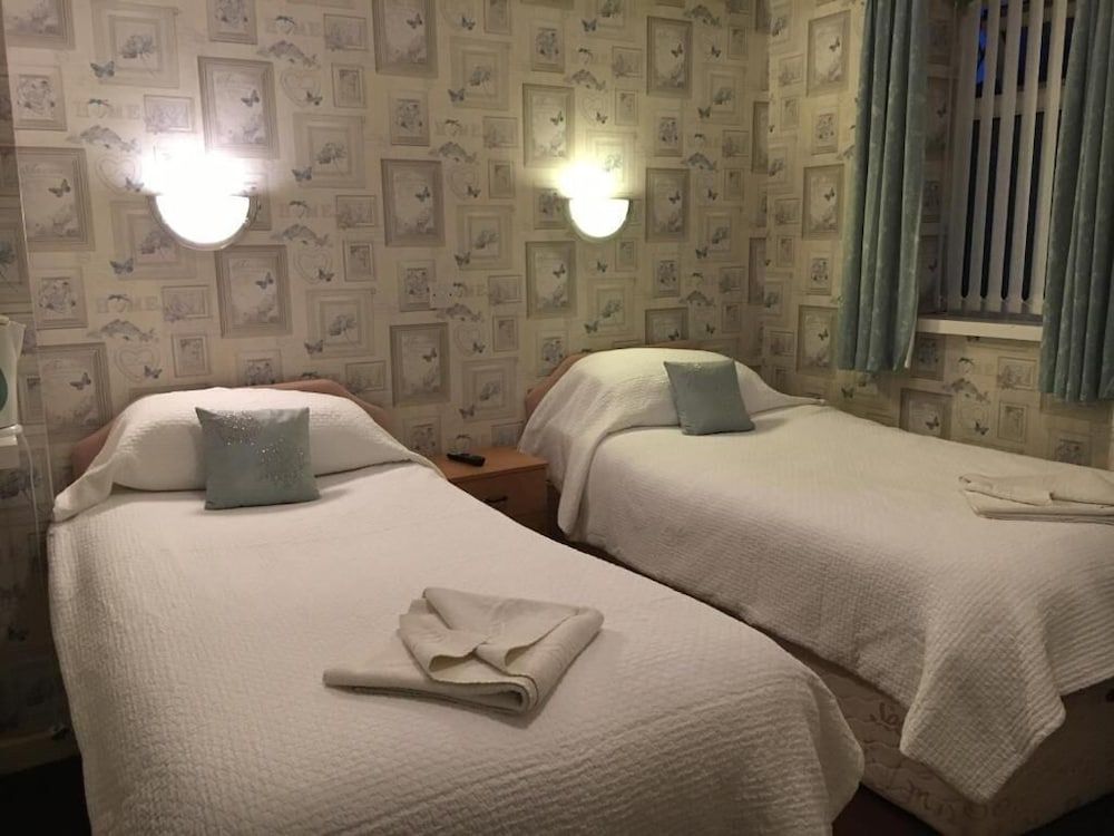 undefined The Villa Hotel 6