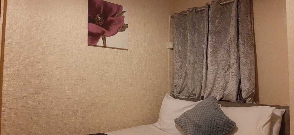 undefined Prestige Plaza Hotel 5