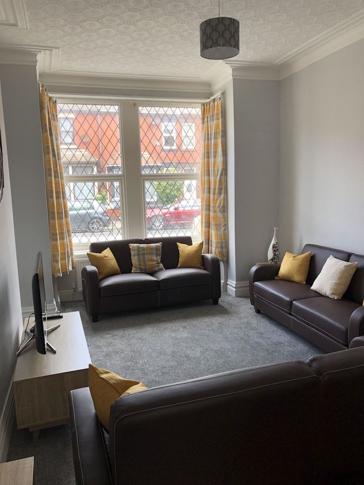 undefined Blackpool Abode - Palatine House 4