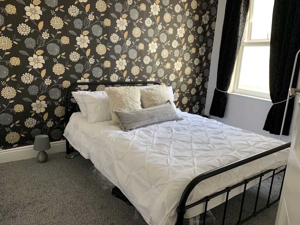 undefined Blackpool Abode - Seaside Cove 6