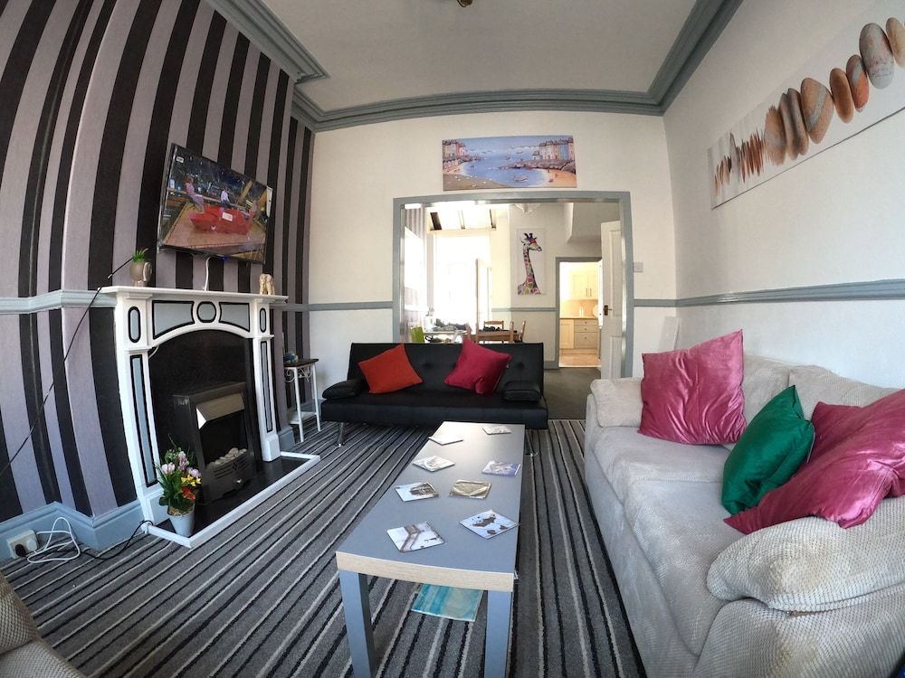 undefined Blackpool Abode - Seaside Cove 7
