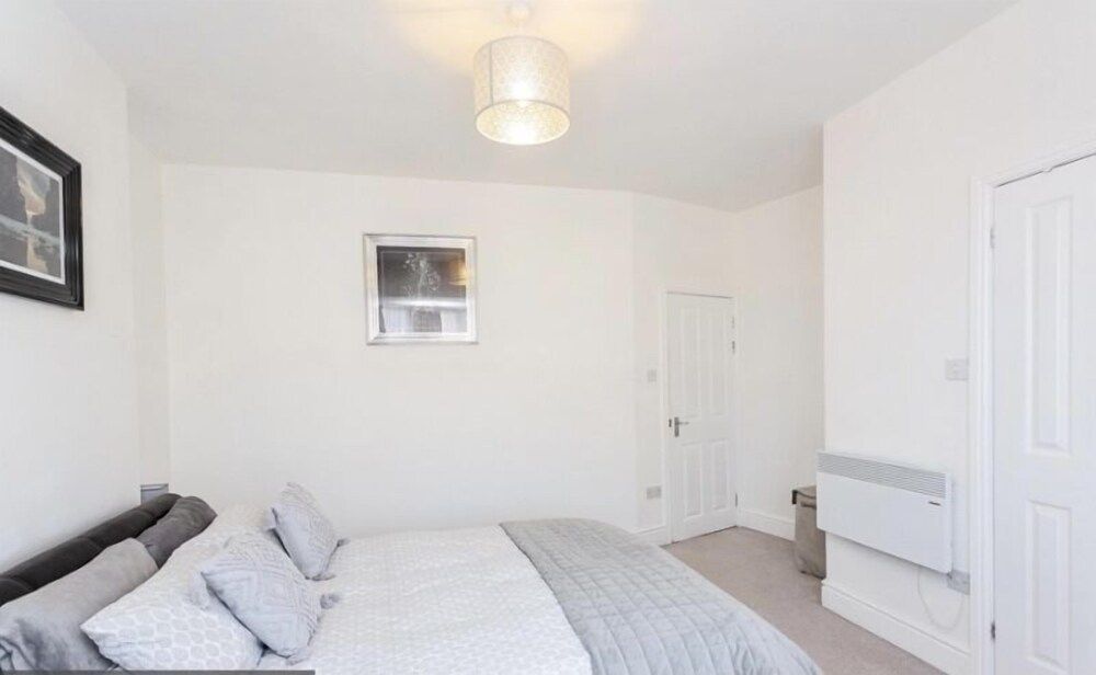 Blackpool Abode - Aurora House, Private Bathroom (Aurora) 4