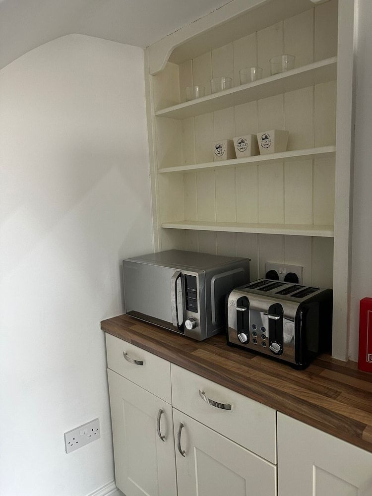 Blackpool Abode - Aurora House, Private Bathroom (Aurora) 15