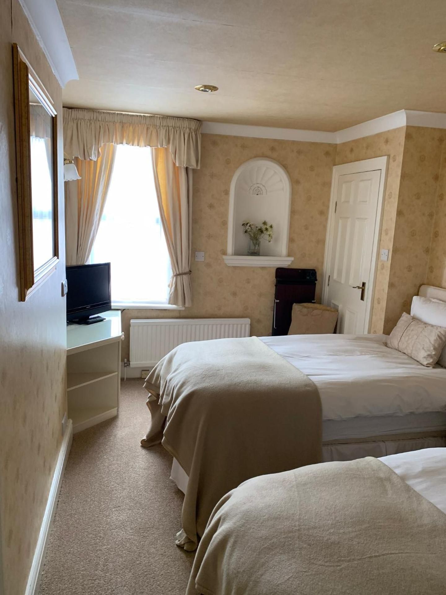 The Old Coach House Twin Room