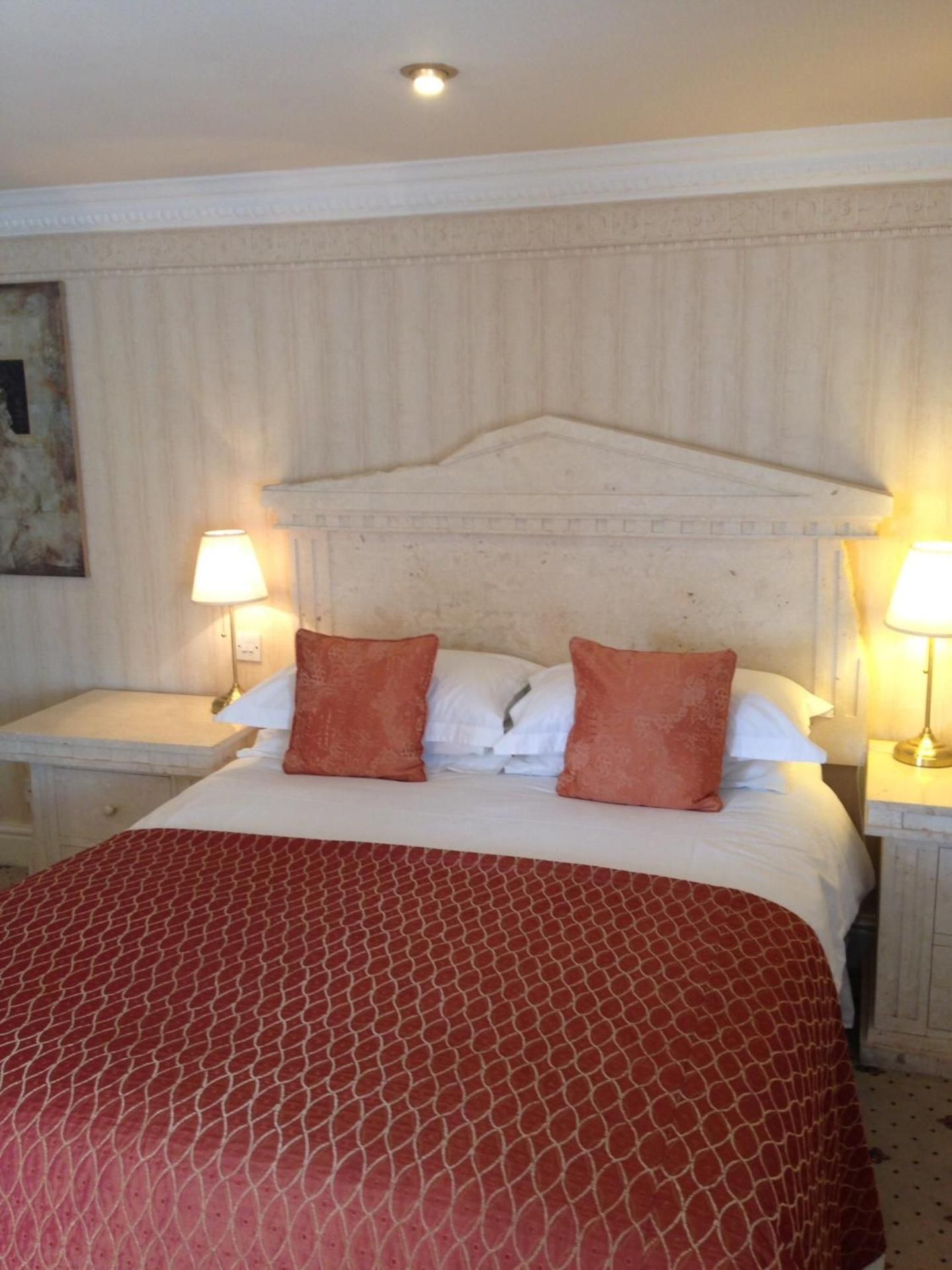 The Old Coach House Superior King Room 3