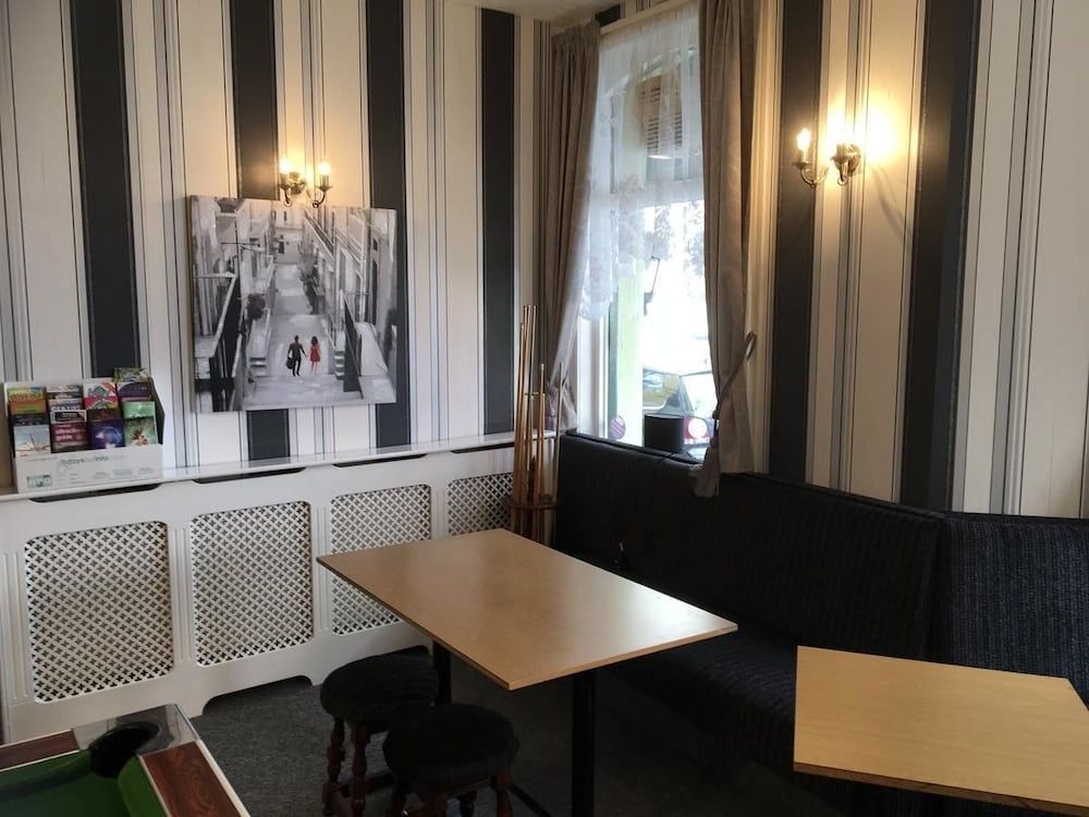 undefined The Greenmount 7