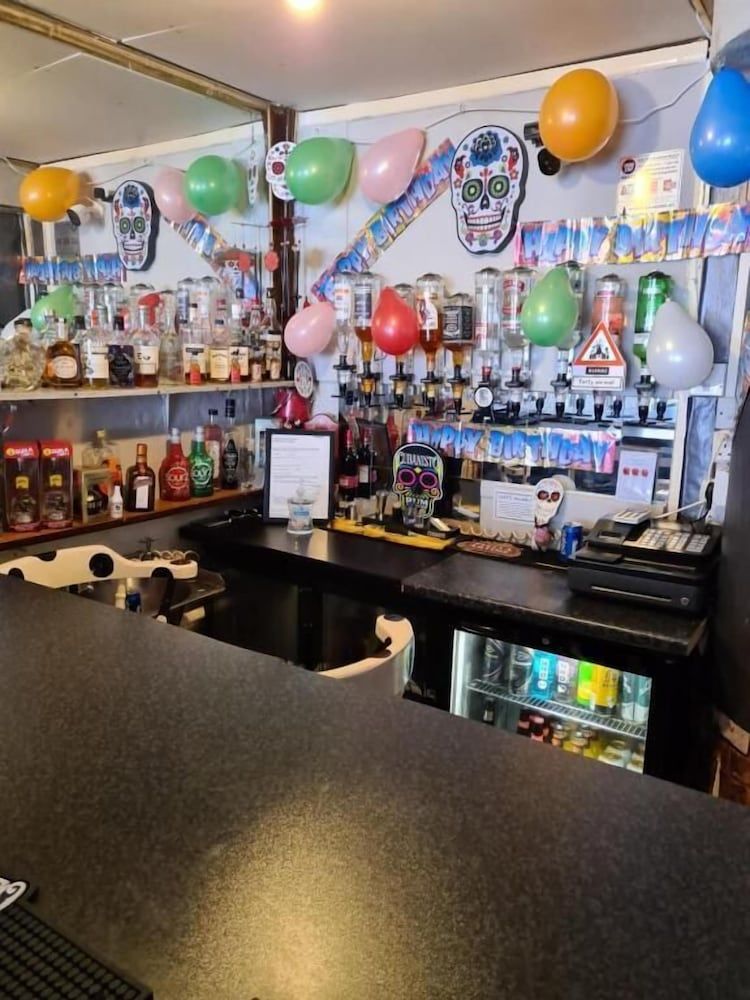 undefined Crompton House 10