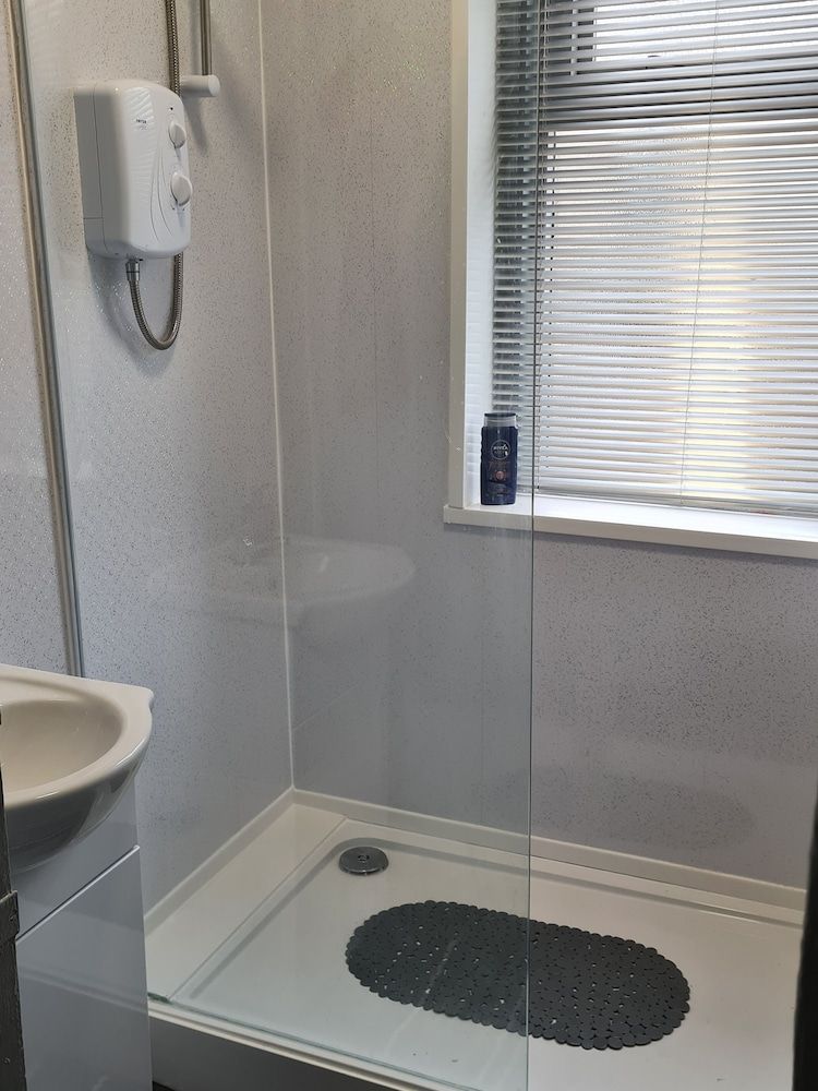 undefined Crompton House 4