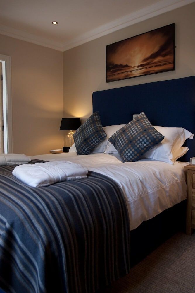 Langtrys Luxury Double Room Single Use 2