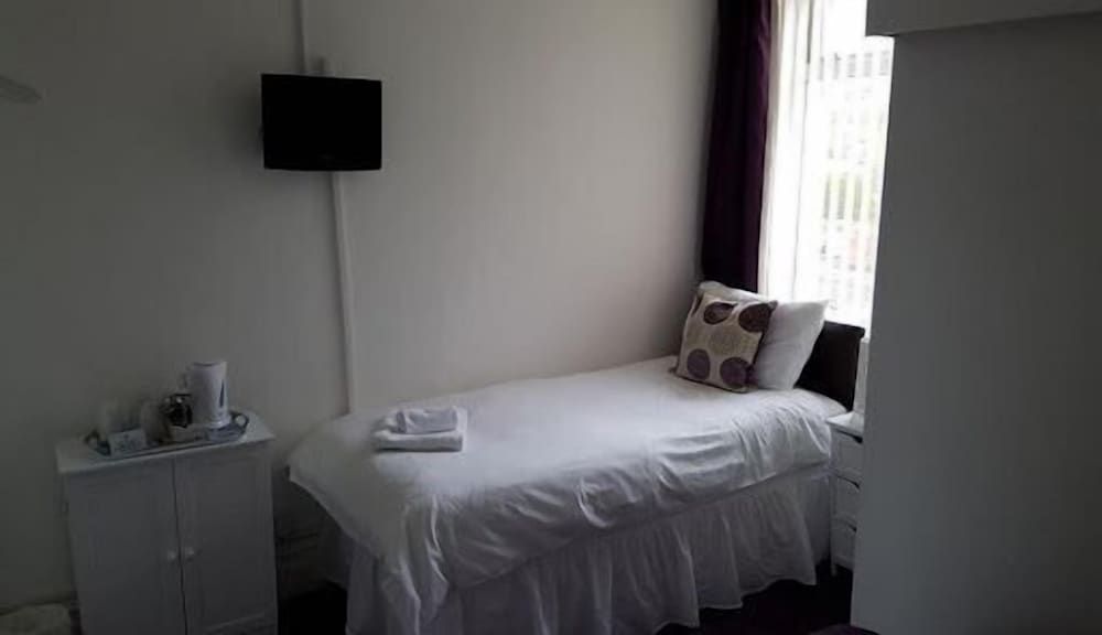 undefined The Wilton Hotel 2