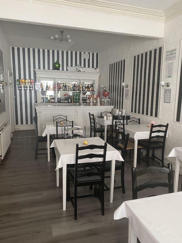 undefined The Cosy Nook 6