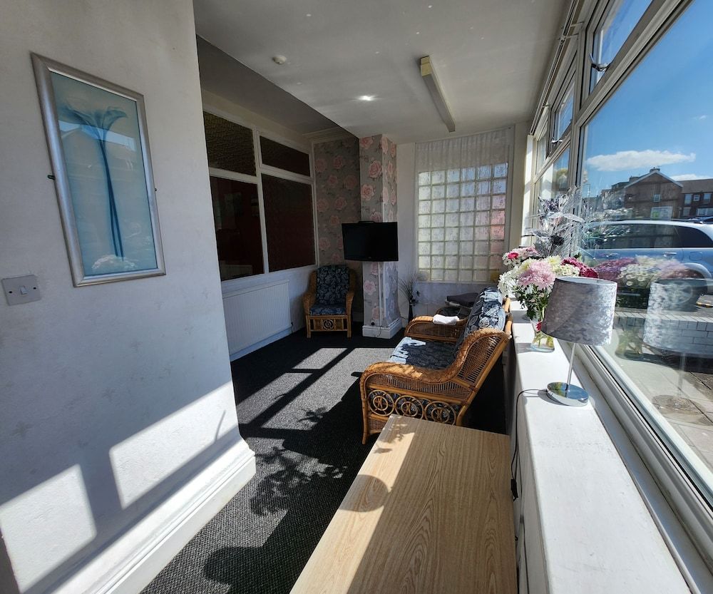 undefined Moorfield Hotel 7