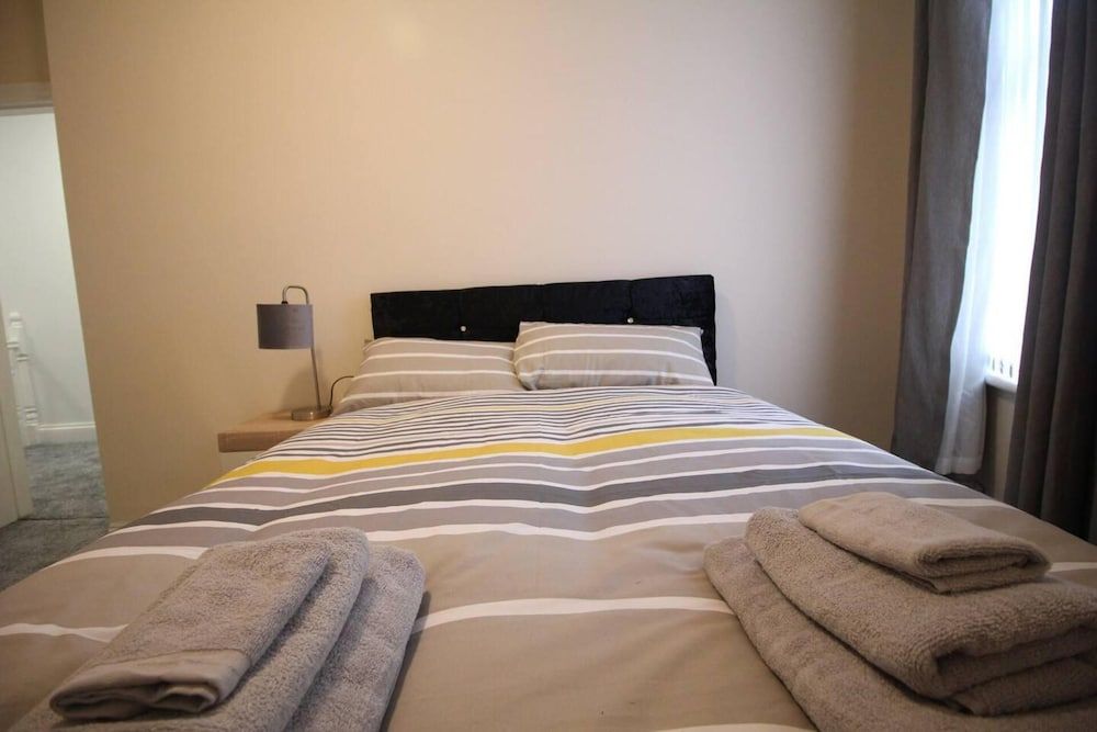 undefined Regent Choice - Town Centre - Fantastic House 5