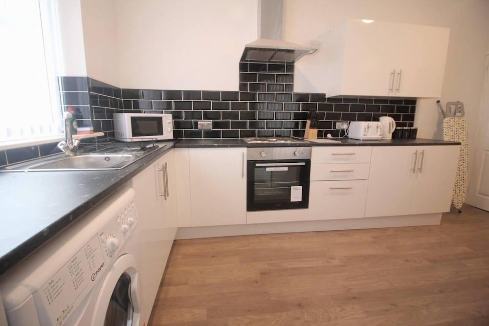 Regent Choice - Town Centre - Fantastic House House 11