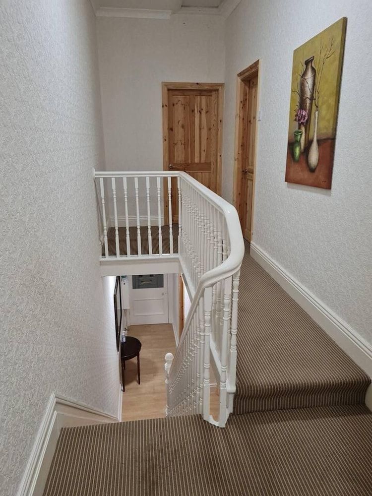 undefined Impeccable 4-bed House in Blackpool 5