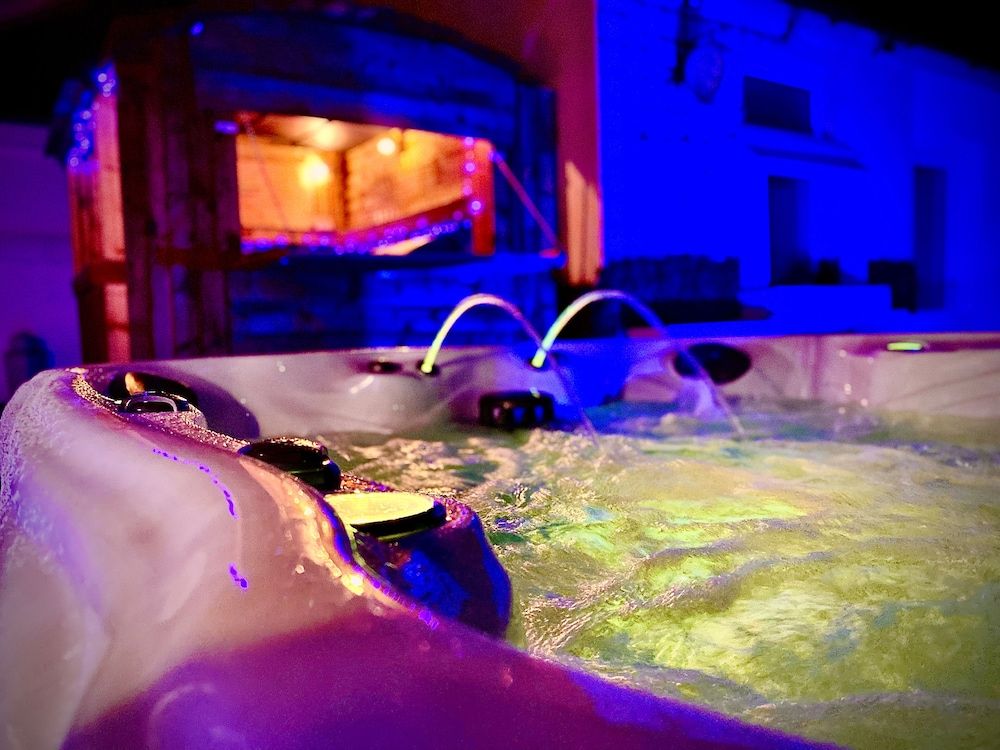 Captivating 4-bed Hot Tub House in Blackpool House 22