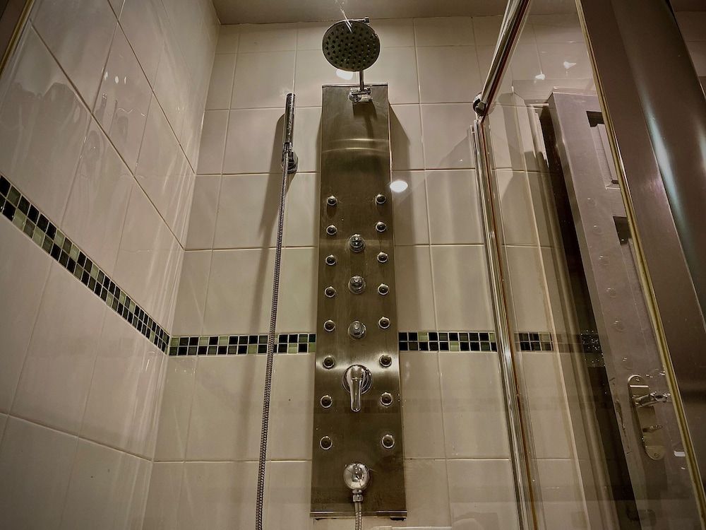 Captivating 4-bed Hot Tub House in Blackpool House 20