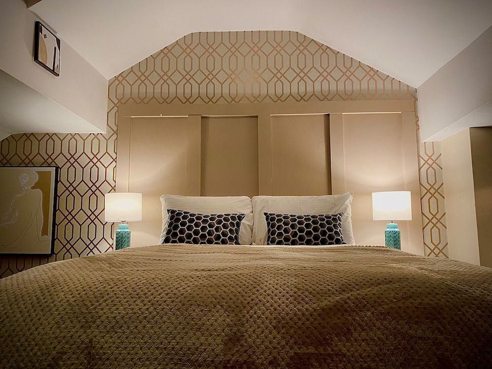 Captivating 4-bed Hot Tub House in Blackpool House 9