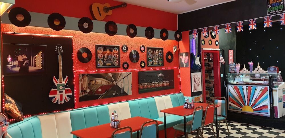 undefined Charlton Aparthotel 2