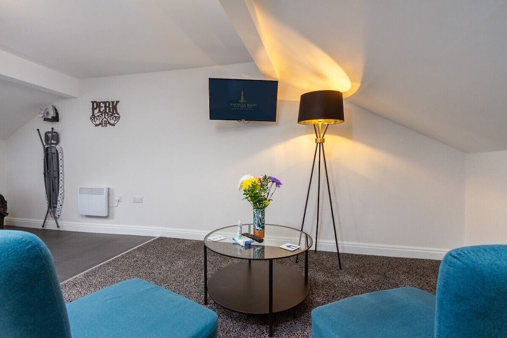 undefined Kings Court 2