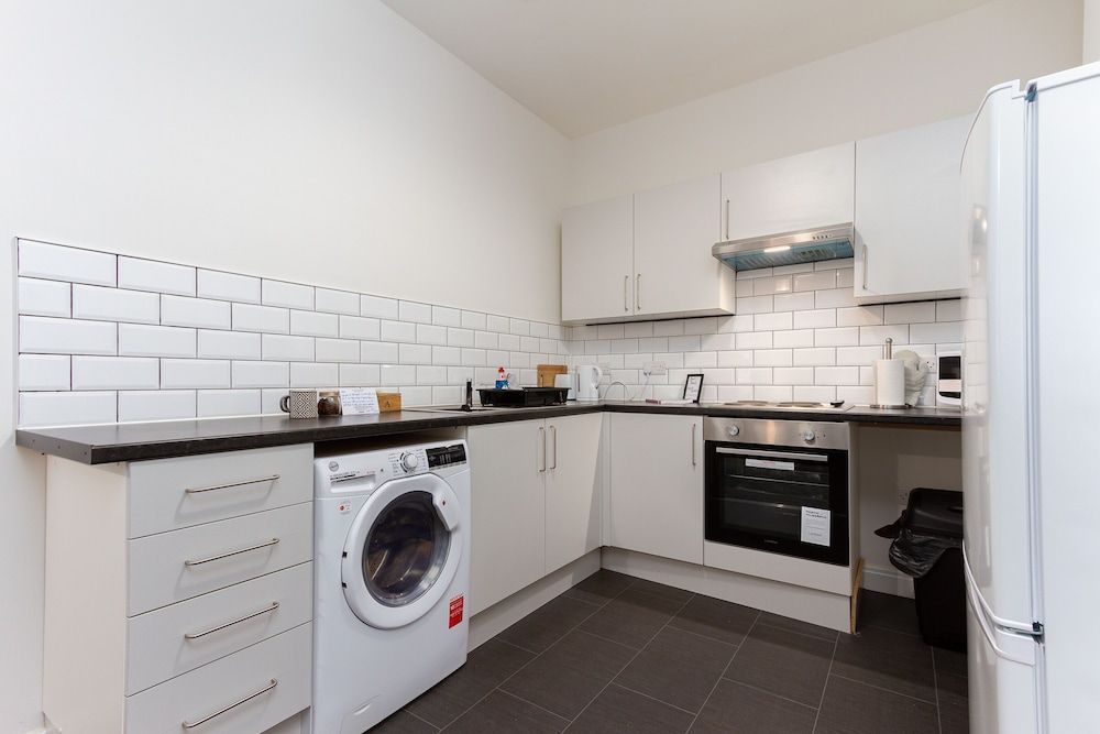 undefined Kings Court 6