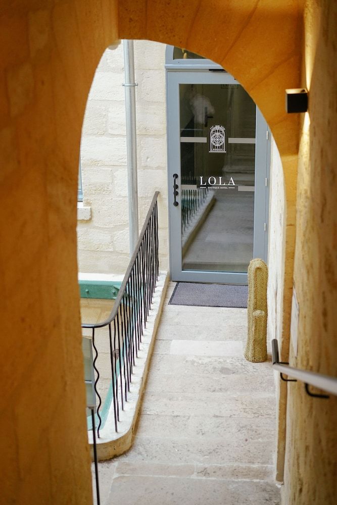 undefined Hotel Lola 6