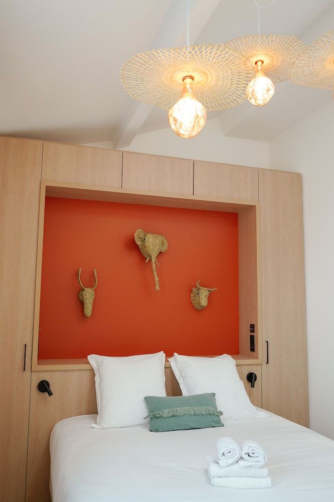 undefined Hotel Lola 8